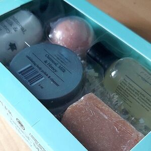 Oatmeal Milk & Honey 5 Piece Bath Set